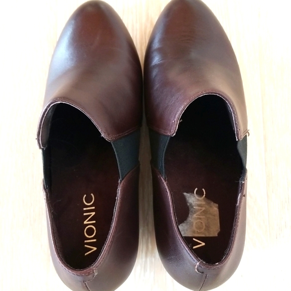 Vionic Stanton Round Toes Slip On Wedge Booties - Picture 6 of 6